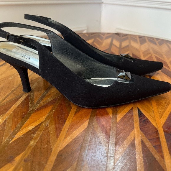 Stuart Weitzman black 6M low heel pointed dress shoe Vintage in GUC see photos - Picture 3 of 9